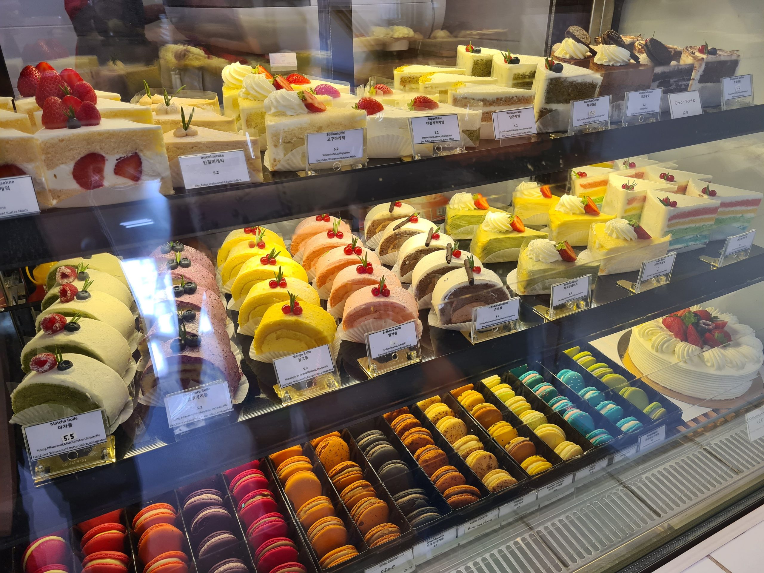 Best peanut butter dessert shops in Düsseldorf